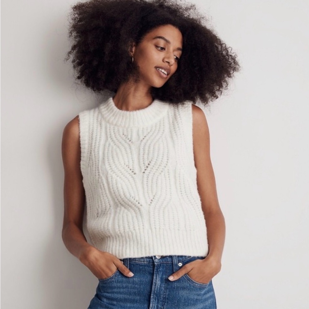 Madewell Cream Cable Knit Sleeveless Crew Sweater